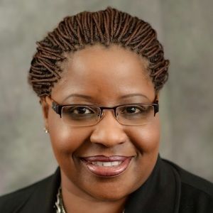 Meet your Posher, Cynthia
